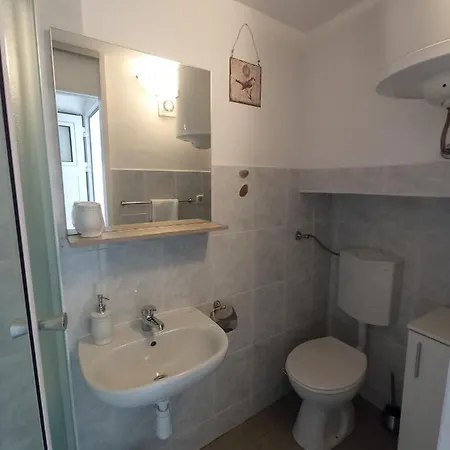 Ivica Apartment *
