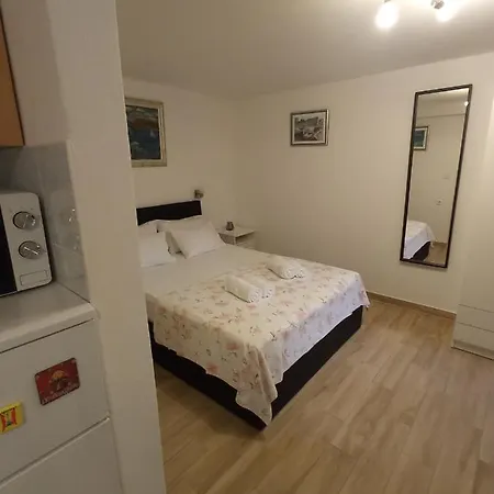 Apartment Ivica *