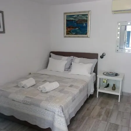 Ivica Apartment