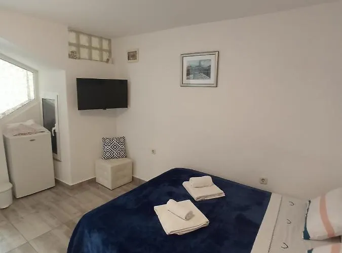 & Ivica * Σπλιτ